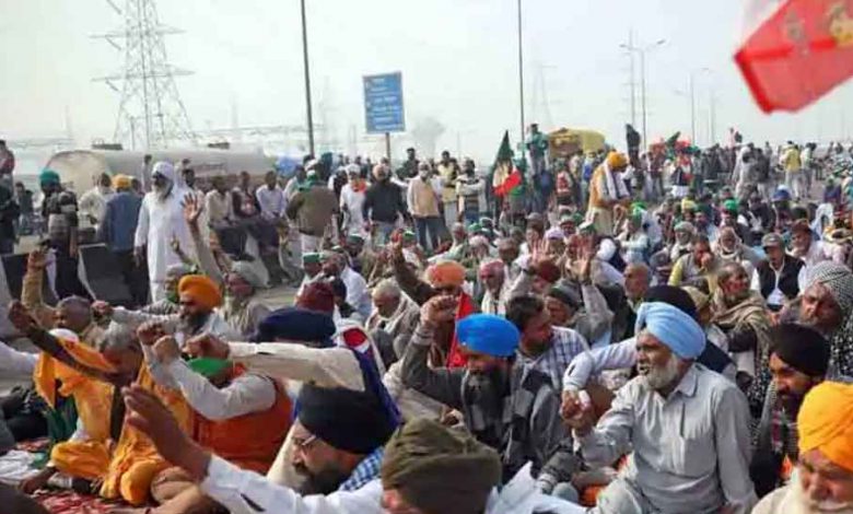 Farmers Protest के खिलाफ Supreme Court में एक और याचिका, शाहीन बाग पर फैसले का दिया हवाला